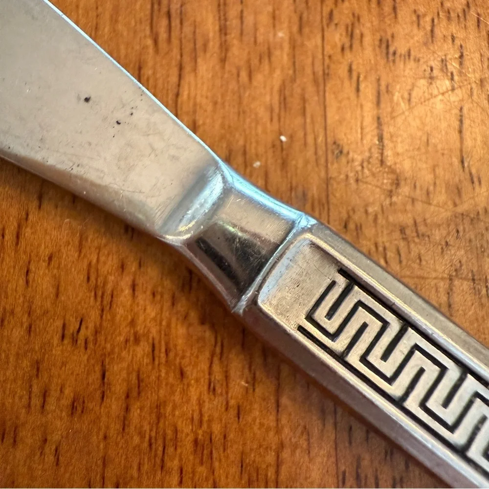 Noritake‎ Japan Stainless Black Accent DINNER KNIFE 8” Unique Art Deco Vintage